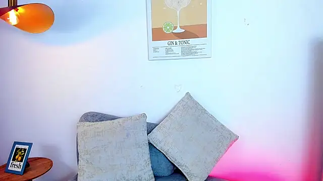 dennis hills online show from April 8, 12:36 pm