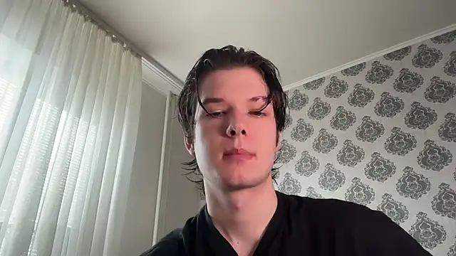 tomasdickpick online show from April 2, 7:16 am