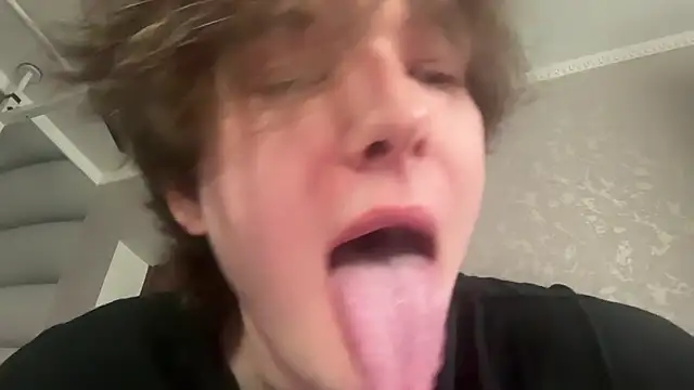 tomasdickpick online show from April 3, 7:38 am