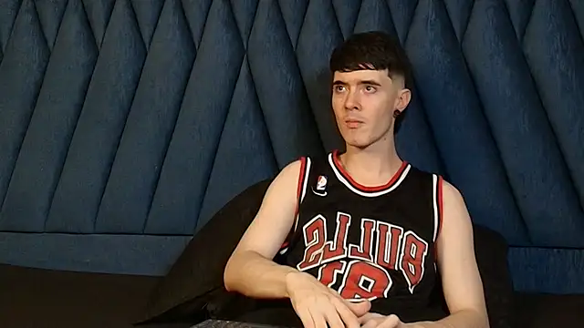 lio     online show from April 2, 3:26 am