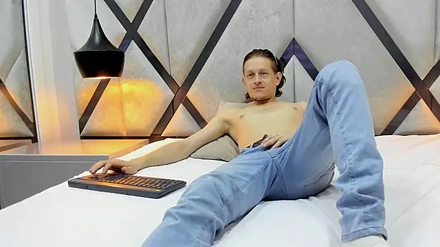 Anthonny Vegas online show from March 22, 3:22 am