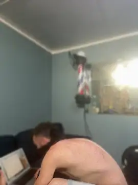 BWCloverboyy online show from April 14, 8:36 am