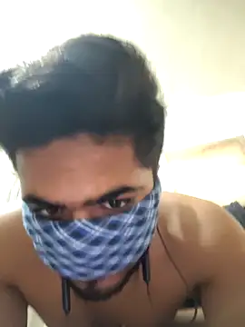 roselover2222 online show from April 9, 4:32 am