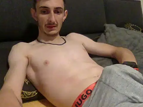 rmarcu01 online show from April 15, 2:17 pm