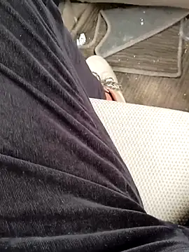 oneeyedwonder96 online show from April 9, 4:32 am