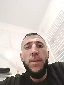 Alexandro111777 online show from March 29, 6:13 am