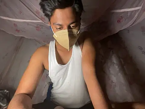 sinner2511 online show from April 5, 8:27 pm