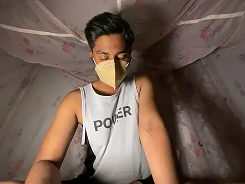 sinner2511 online show from April 3, 3:53 pm