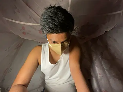 sinner2511 online show from March 29, 5:35 pm