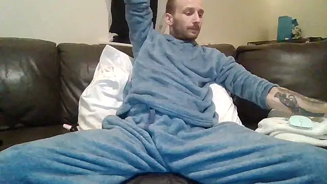 feetlovrr94 online show from April 9, 2:31 am