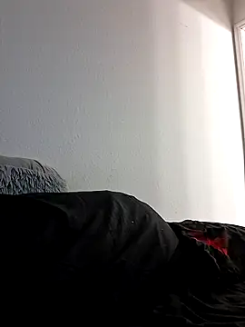 middickstroking online show from June 5, 12:48 am