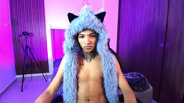 im Usuga online show from April 5, 3:14 am