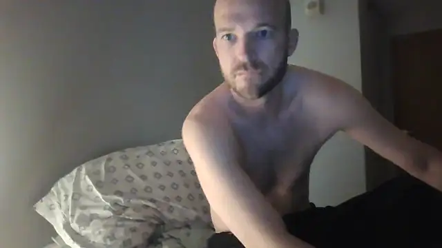 Luke James online show from March 27, 10:38 am