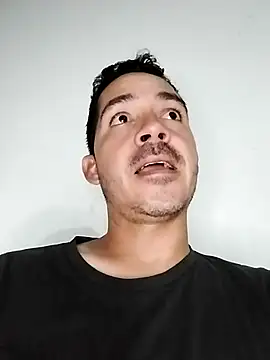 Gabriel leon33 online show from April 4, 6:54 am