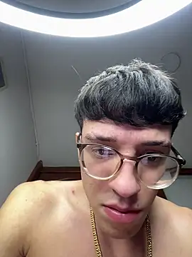 ArthurDaviess online show from March 25, 11:14 am