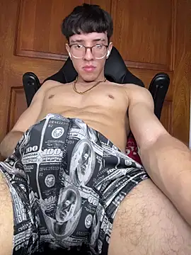 ArthurDaviess online show from April 1, 8:27 am