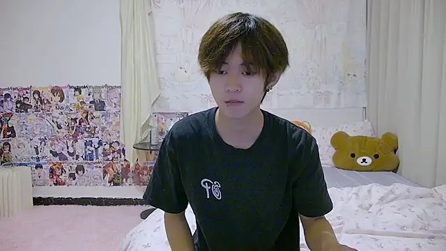 buding-001 online show from April 11, 11:36 am