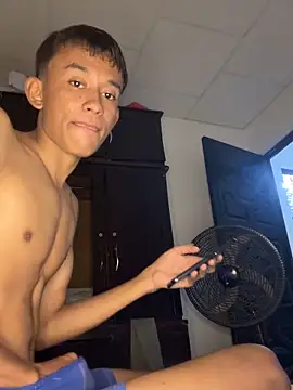 io skay online show from April 12, 9:49 pm