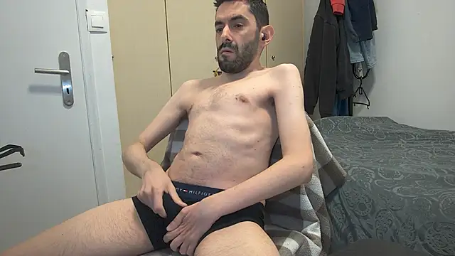 chris anag96 online show from April 12, 9:27 pm