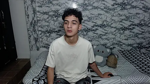 escanor ar online show from April 7, 12:54 am