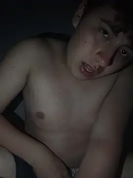 upssamuuu online show from April 14, 1:17 am