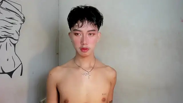 luxurioux blake online show from April 18, 7:04 pm