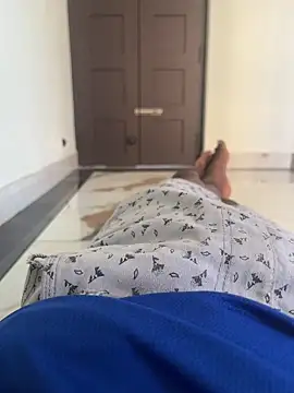 like a nud online show from April 5, 11:50 am