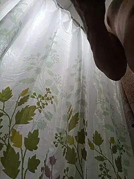 Bruce Wayne188 online show from April 10, 5:31 pm