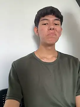 CAROLYNFOSTER online show from April 3, 9:22 pm