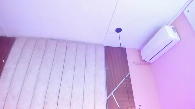 CAROLYNFOSTER online show from April 11, 7:45 am