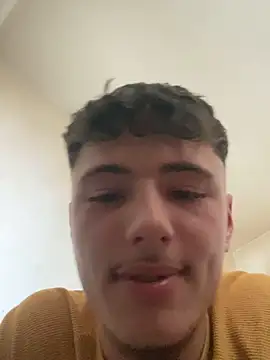 denysio69 online show from March 29, 11:10 am