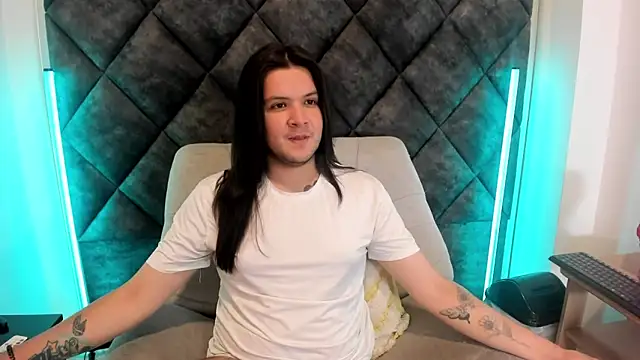 MatthewDavis  online show from April 3, 1:52 pm