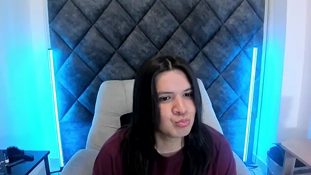 MatthewDavis  online show from April 4, 1:52 pm