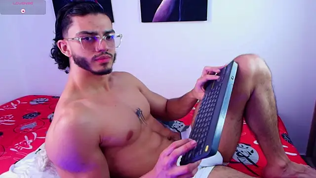 IamAxel03 online show from July 11, 8:33 pm