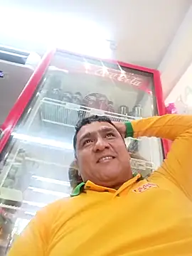 luis20212 online show from April 2, 8:38 pm