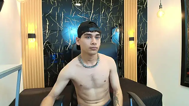 Kitsune 44 online show from April 7, 7:47 pm