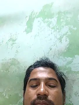 varun2184 online show from March 31, 6:09 pm