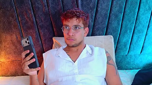 jei cox online show from April 11, 6:22 pm