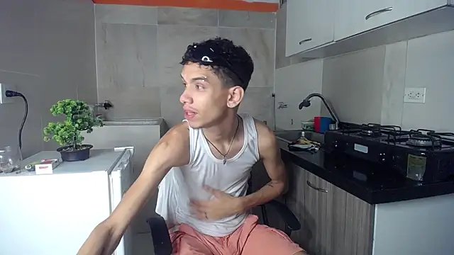 Zamaelprime  online show from April 1, 6:37 am