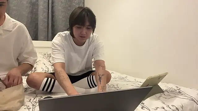 Malleq online show from April 28, 4:11 pm