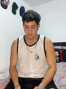 Johannes mills online show from April 10, 10:28 pm