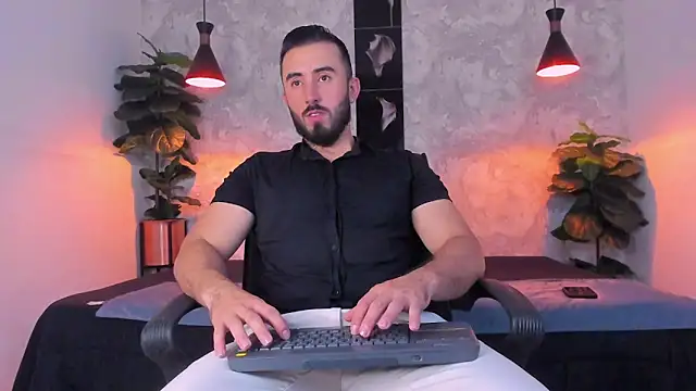 martin foster  online show from March 31, 3:41 am