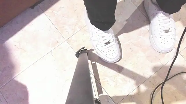 LucaColmal online show from April 4, 5:37 am