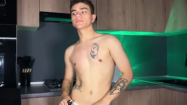 MaxWoolf online show from July 13, 3:03 pm