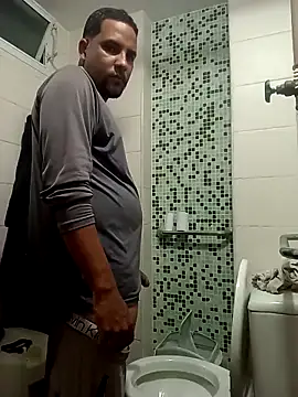 Tomajek95 online show from March 30, 7:59 pm