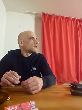 RoyVargo real online show from April 1, 4:58 am