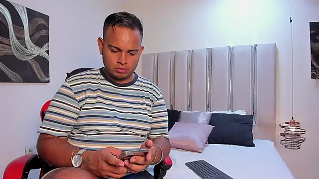 Jay Dusk online show from April 2, 3:37 am