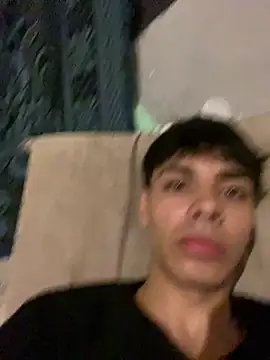 AgusTr online show from April 10, 5:14 am