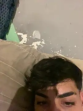 AgusTr online show from March 31, 6:48 am