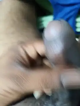 hotboy122345 online show from April 15, 1:11 pm